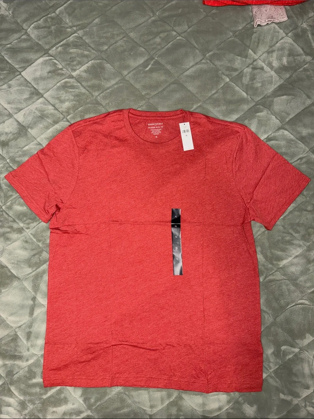 Banana Republic Men's Heather Red Crew Neck Tee - NWT